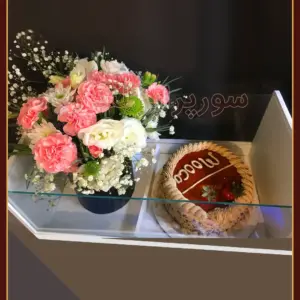 کیک و باکس گل میخک 2 4 carnation-flower-box-and-cake