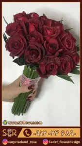bridal red rose bouquet دسته گل عروس رز قرمز3 4